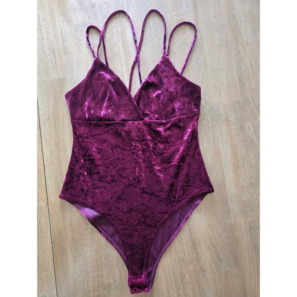 Forever 21 Velvet Burgundy Bodysuit size Small